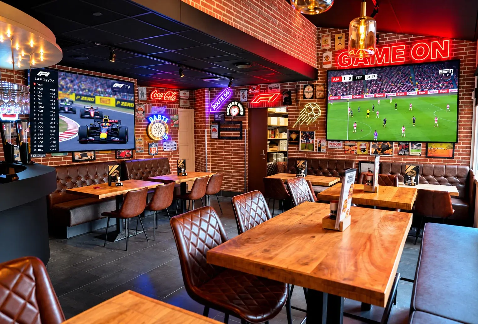 Lege sportbar met neon en schermen